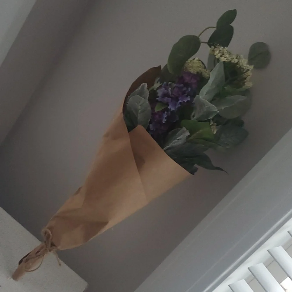 DELUXE BOUQUET  FAUX  SPRING FLOWERS